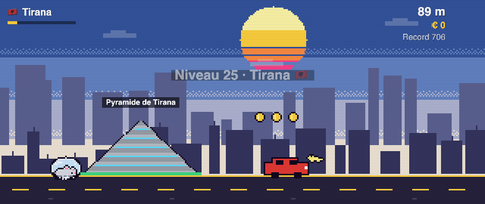 Capture de Rat Race à Tirana : le coureur devant Pyramide de Tirana